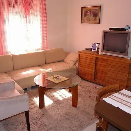 4-bedroom In Grizane/crikvenica Riviera 15315 Grizane-Belgrad
