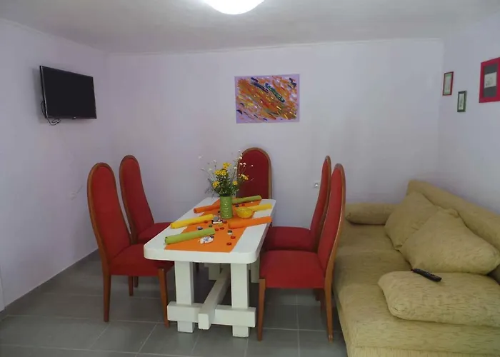 4-bedroom In - Crikvenica Riviera 15315 * Grižane