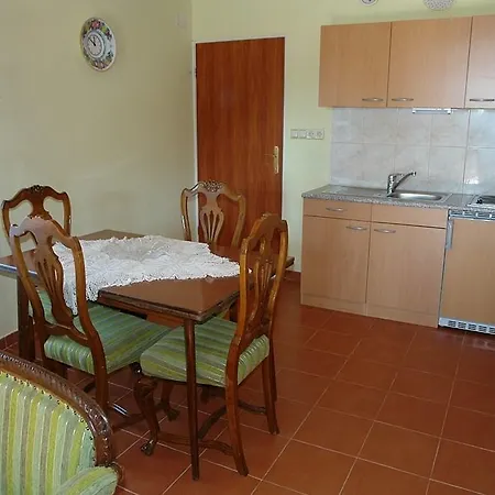 4-bedroom In - Crikvenica Riviera 15315 Grižane