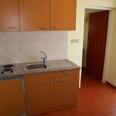 4-bedroom In - Crikvenica Riviera 15315 * Grižane