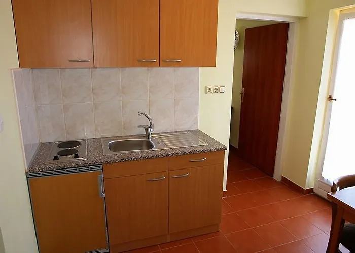 4-bedroom In - Crikvenica Riviera 15315 * Grižane